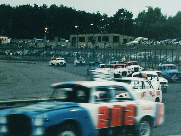 Action from an 'all-Rover' meeting at Ringwood Raceway